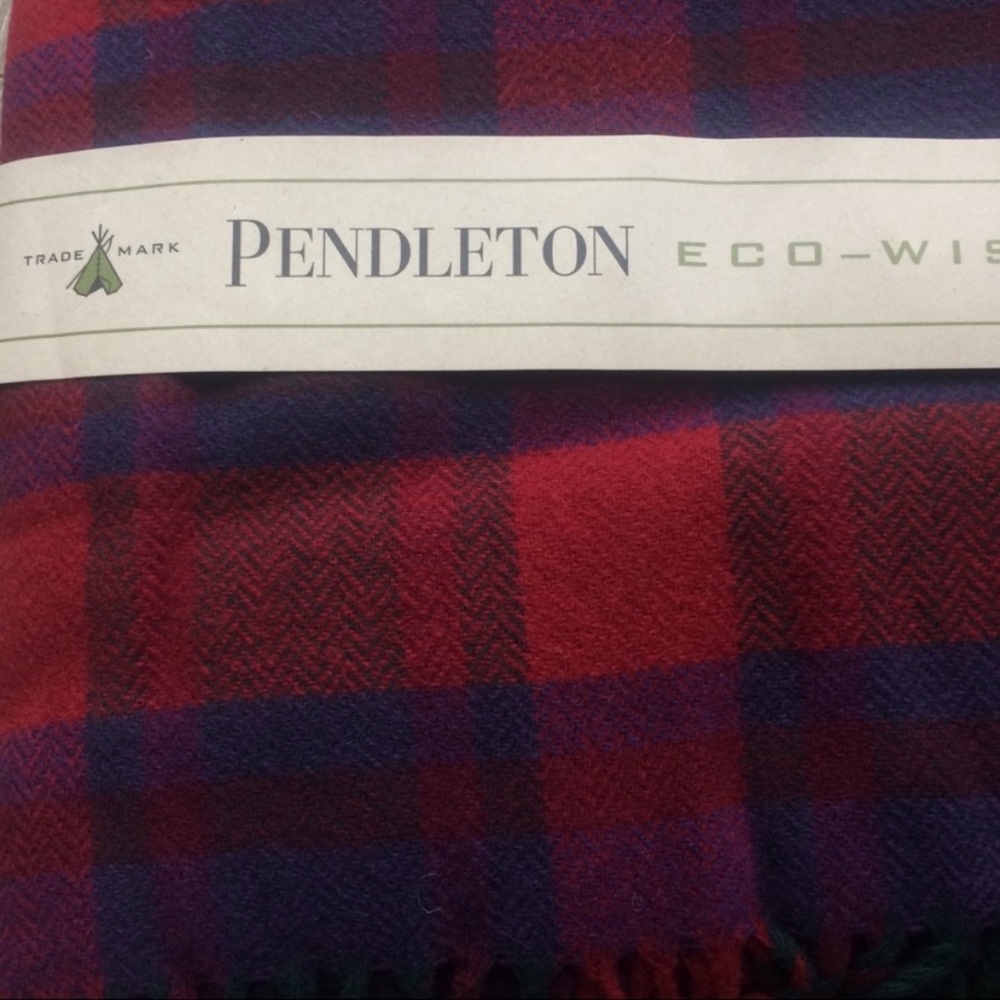 Pendleton Wool Throw - Picture 2 of 2